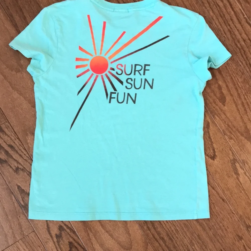 Tiny fit tee!  Surf, Sun, Fun  - Med girl
